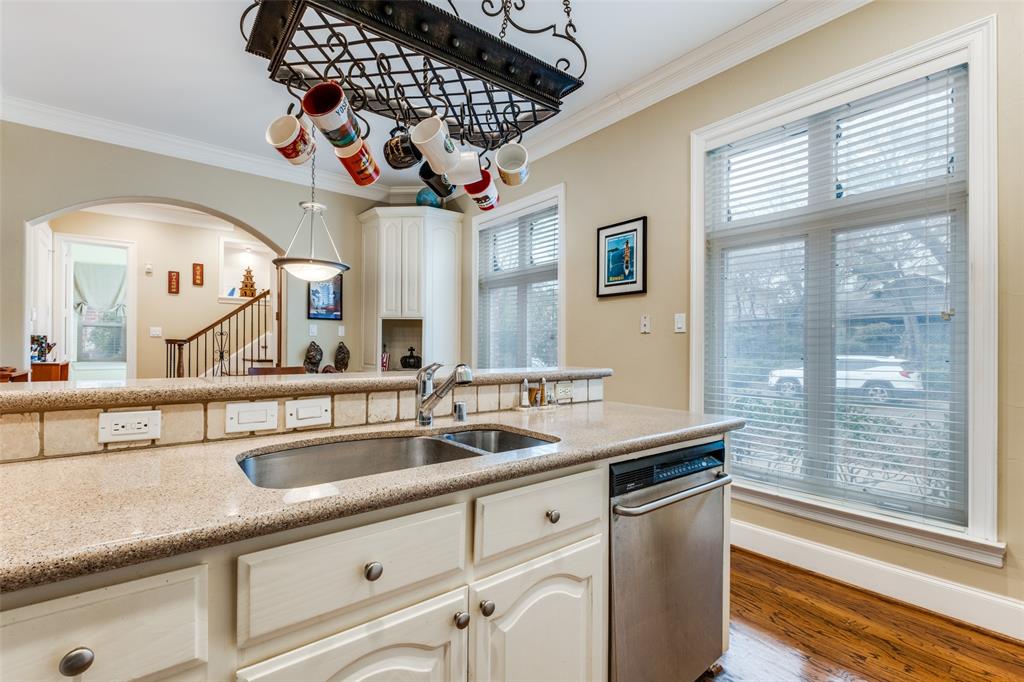 4007 Bowser Avenue, Unit D Dallas, TX 75219 - Photo 9 of 25