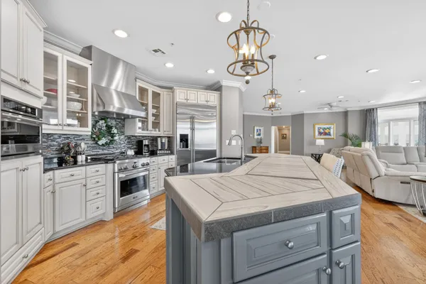 $1,100,000 | 400 Warioto Way, Unit 1007, Ashland City, TN 37015