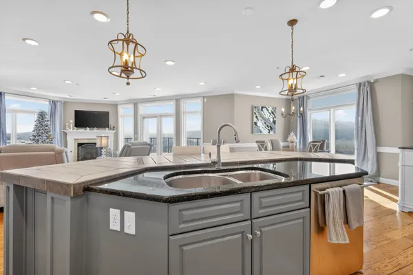 $1,100,000 | 400 Warioto Way, Unit 1007, Ashland City, TN 37015