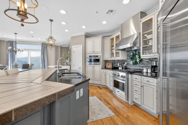 $1,100,000 | 400 Warioto Way, Unit 1007, Ashland City, TN 37015