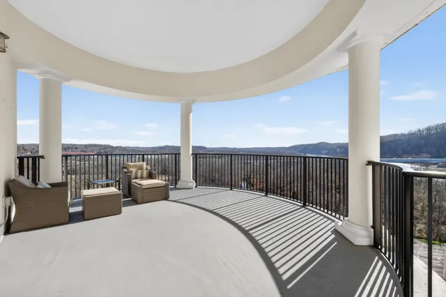 $1,100,000 | 400 Warioto Way, Unit 1007, Ashland City, TN 37015