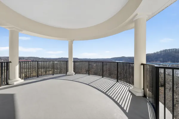 $1,100,000 | 400 Warioto Way, Unit 1007, Ashland City, TN 37015