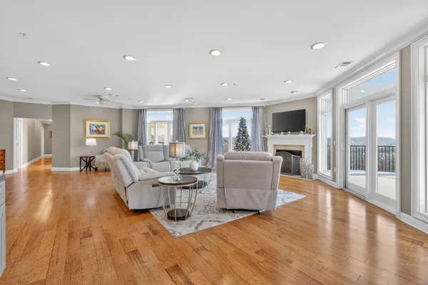 $1,100,000 | 400 Warioto Way, Unit 1007, Ashland City, TN 37015