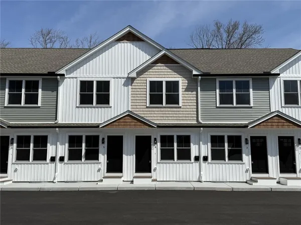 $499,900 | 2907 Post Road, Unit 8, Warwick, RI 02886