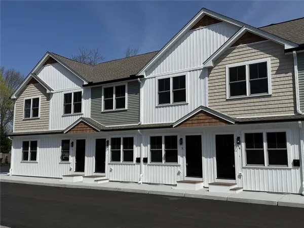 $499,900 | 2907 Post Road, Unit 8, Warwick, RI 02886