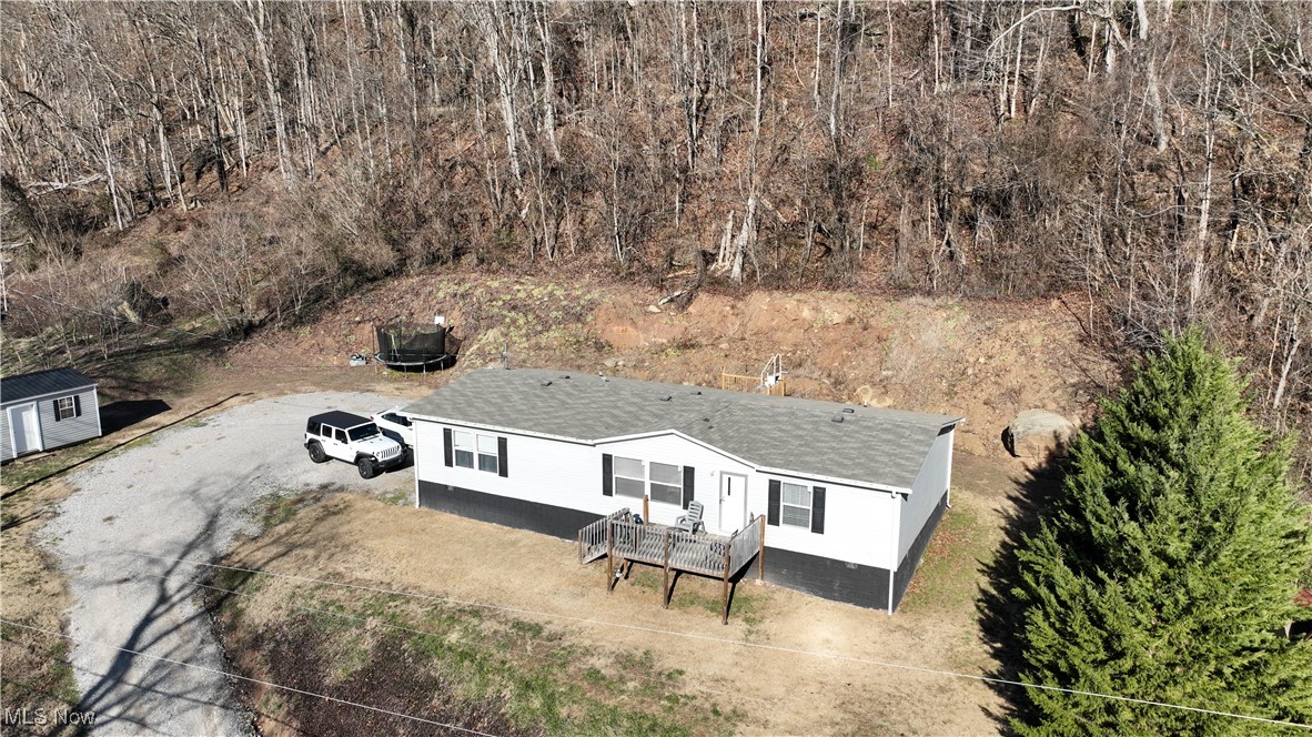 1119 Strawberry Road St. Albans, WV 25177 - Photo 3 of 16
