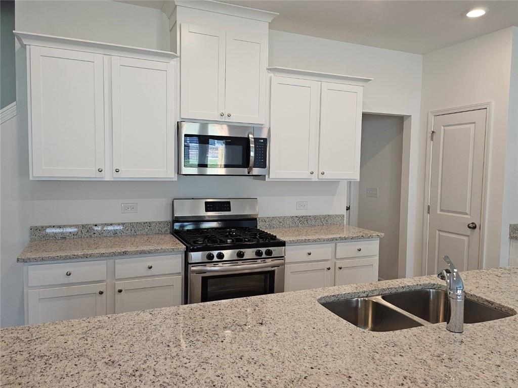 1853 Frisco Way Suwanee, GA 30024 - Photo 6 of 24