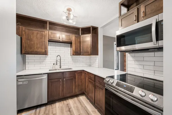 $175,000 | 1577 Millpond Court, Unit 77, Chaska, MN 55318