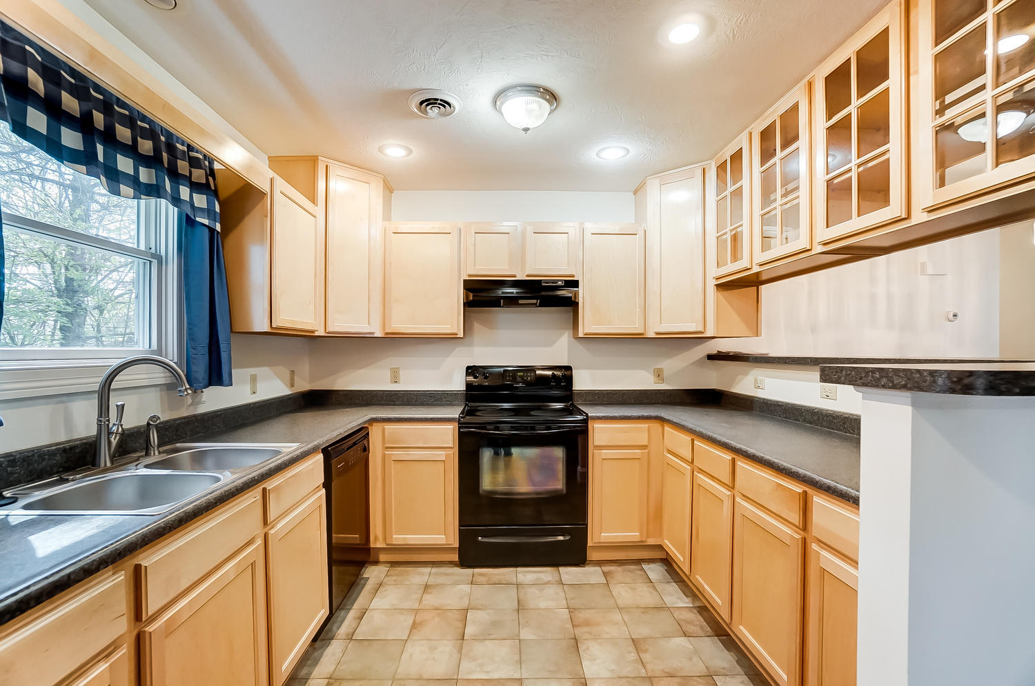 505 Ridgeview Court, Unit 5 Springfield, OH 45504 - Photo 10 of 31 Gallery Image 10