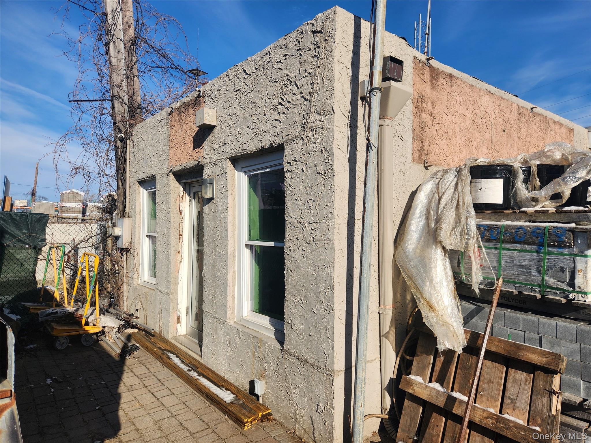 659 Woodfield Road West Hempstead, NY 11552 - Photo 11 of 12