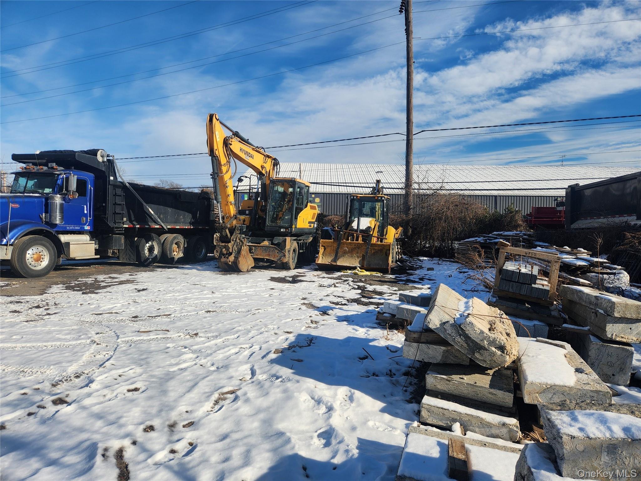 659 Woodfield Road West Hempstead, NY 11552 - Photo 4 of 12