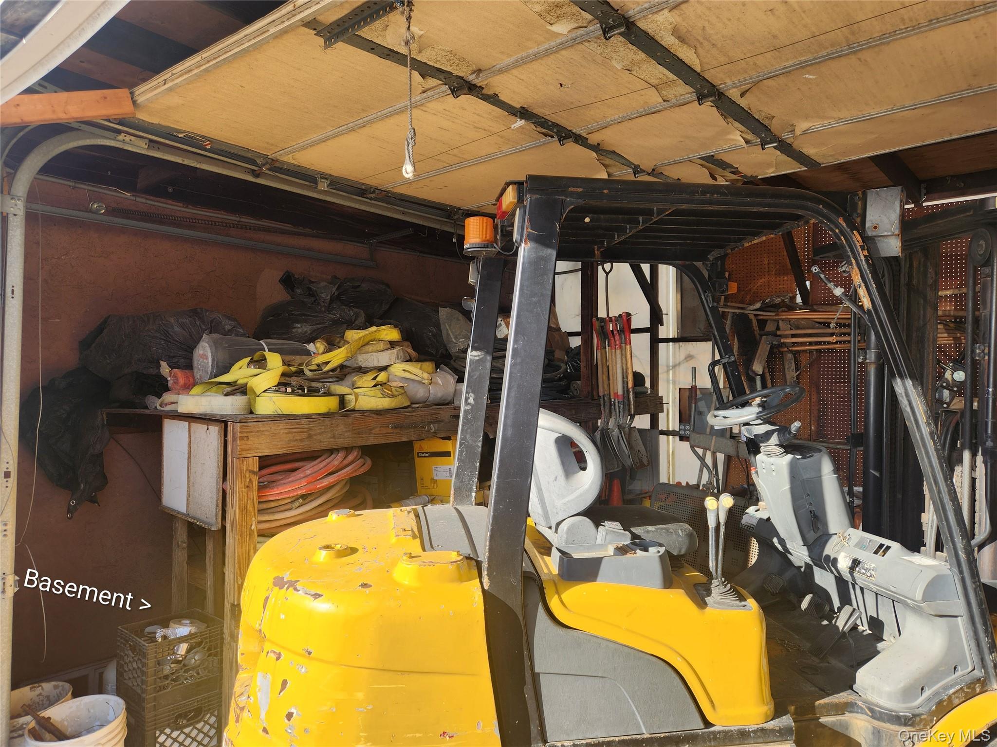 659 Woodfield Road West Hempstead, NY 11552 - Photo 10 of 12