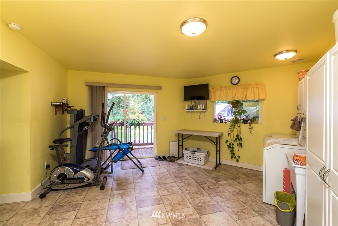 18432 Colony Road Bow, WA 98232 - Photo 14 of 25 Gallery Image 14