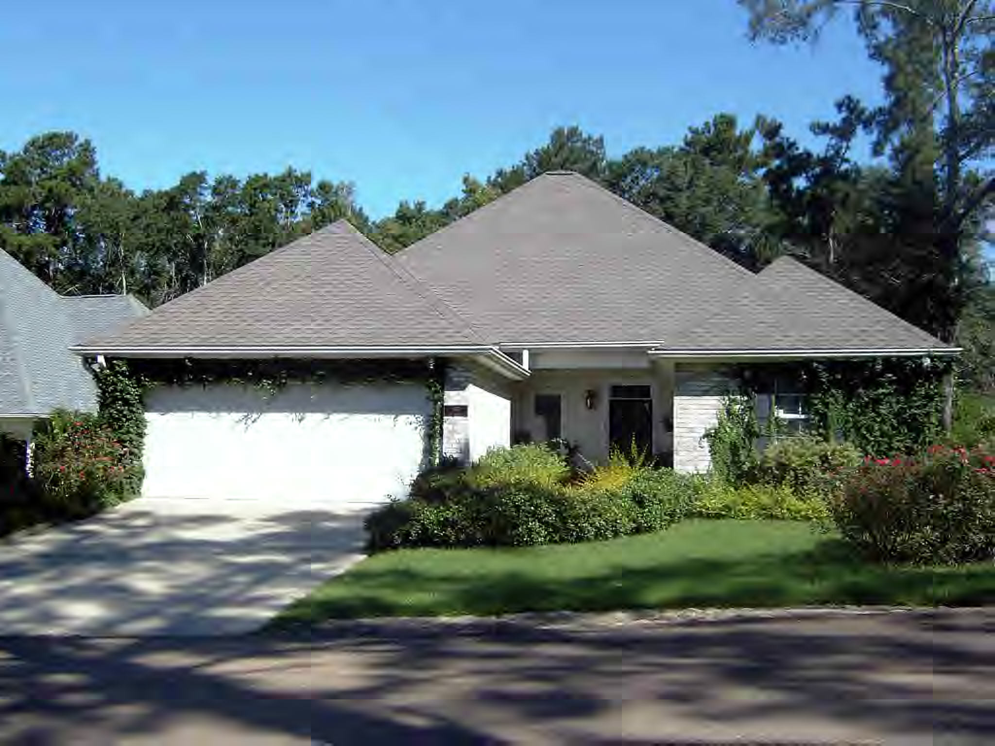 103 Pointe Drive Summit, MS 39666 - Photo 1 of 1 Main View