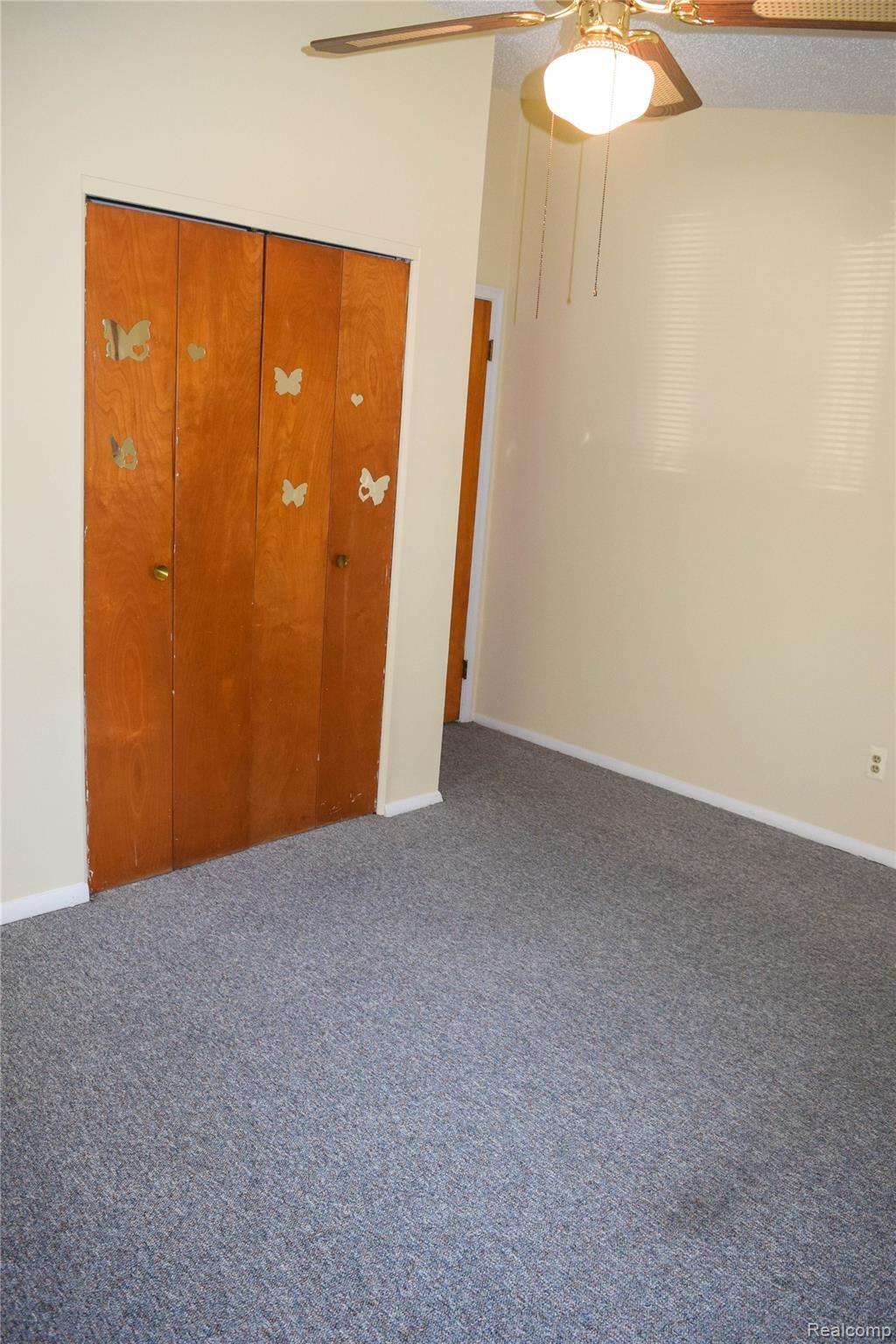 26933 Wick Road Taylor, MI 48180 - Photo 26 of 39 DSC_0501.jpg