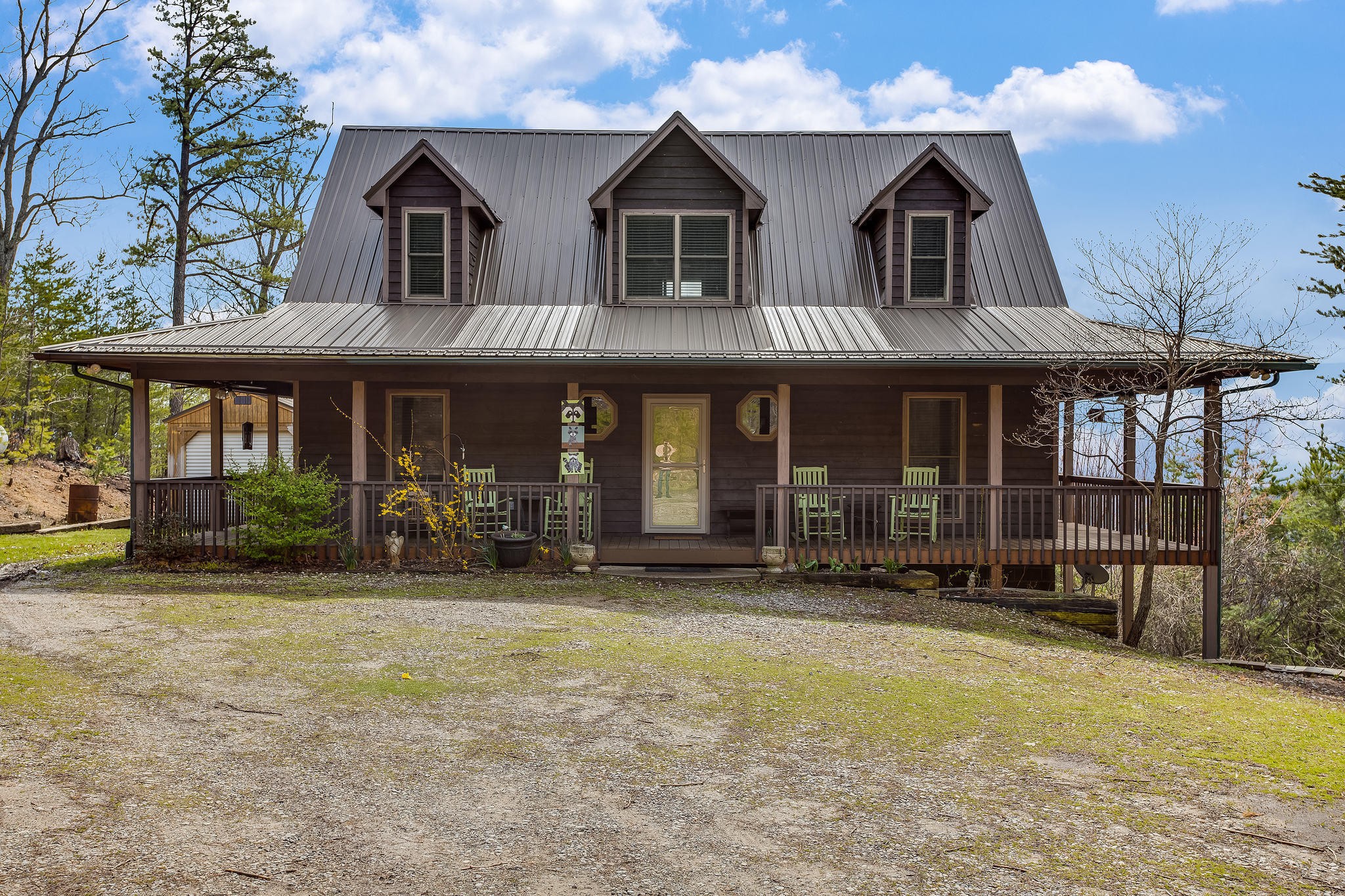 901 Eagles Bluff Way Cosby, TN 37722 - Photo 2 of 35 Gallery Image 2