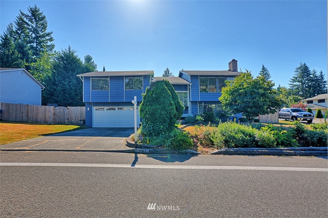 17417 Brook Boulevard Bothell, WA 98012 - Photo 2 of 24