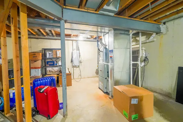 a view of walk in closet