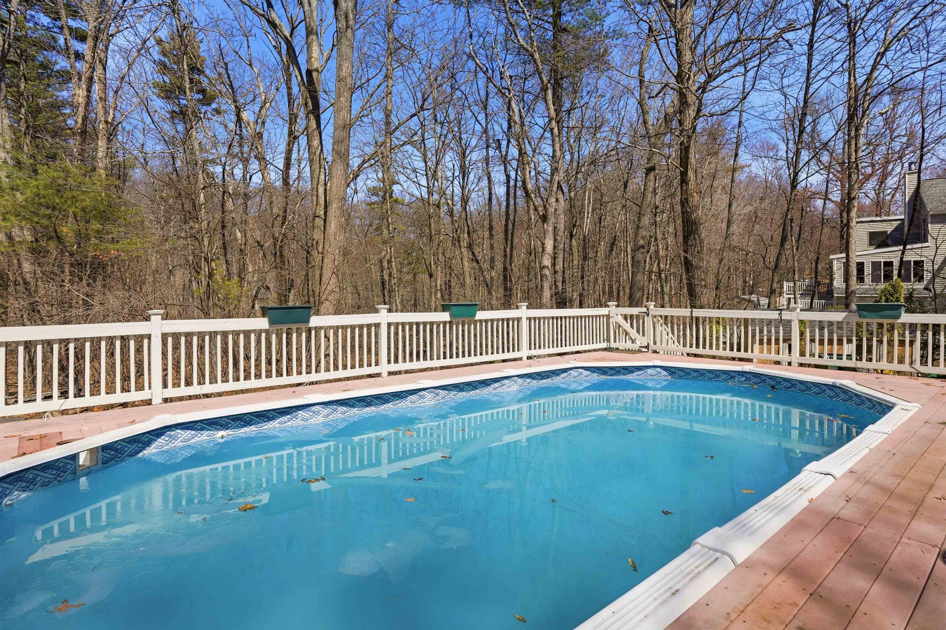 10 Hunter Drive Derry, NH 03038 - Photo 34 of 55