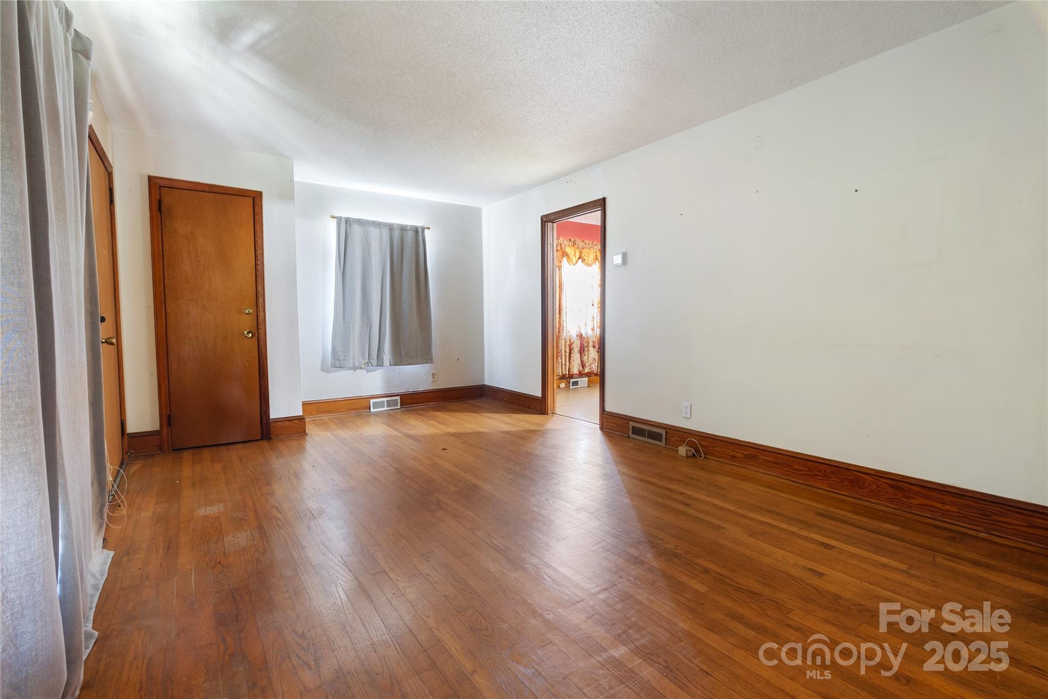 1837 Slater Road Charlotte, NC 28216 - Photo 13 of 30 Gallery Image 13