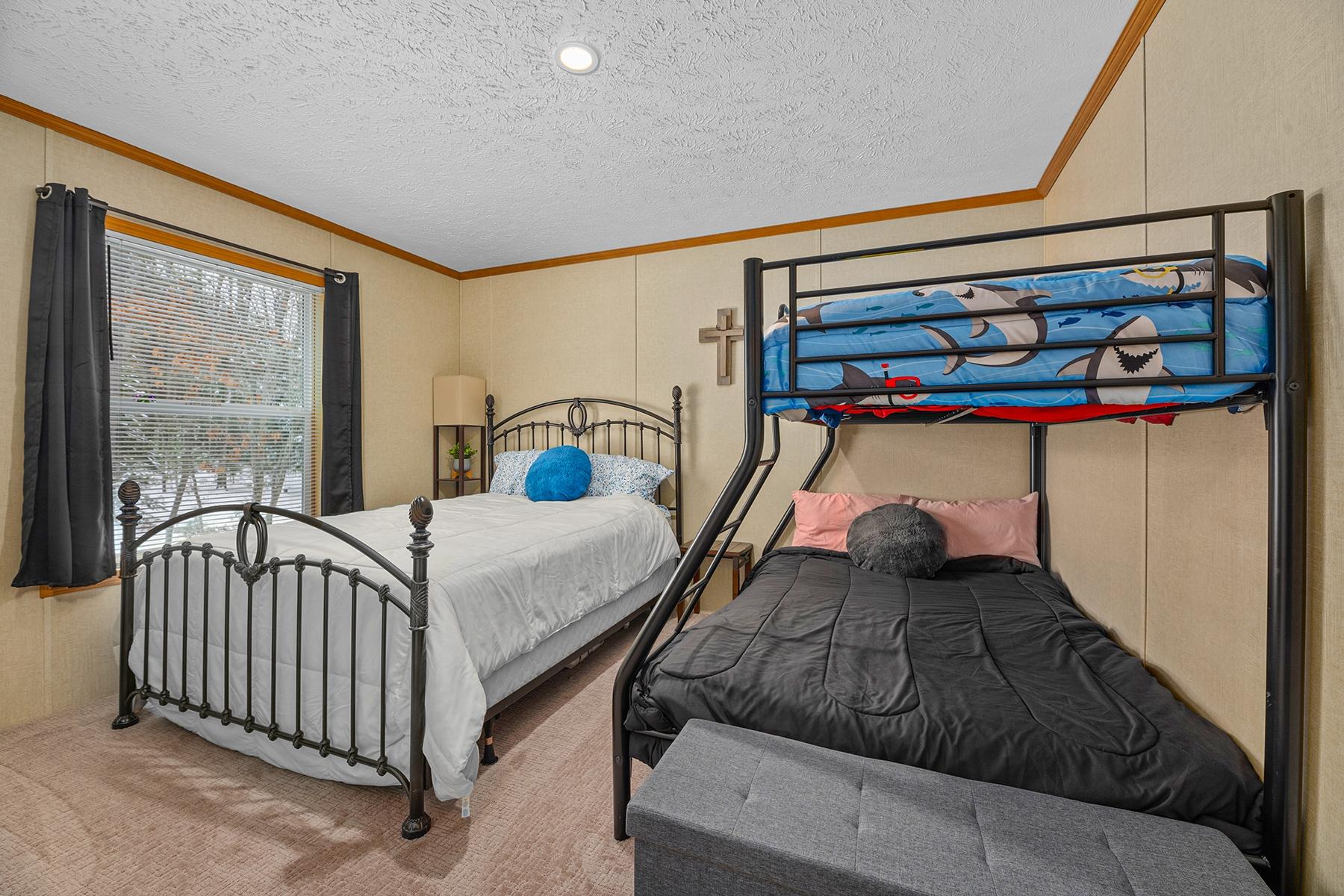 6400 Journeys End Road Rhinelander, WI 54501 - Photo 15 of 35 Gallery Image 15