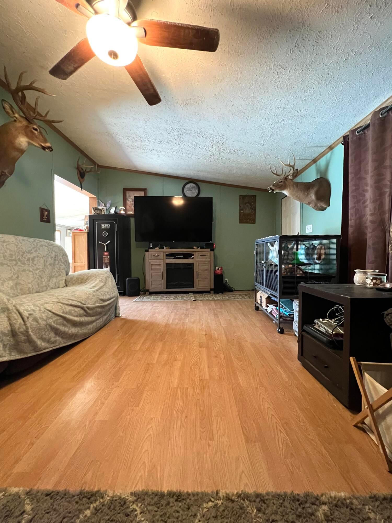 13144 Jobes Road Northeast Newark, OH 43055 - Photo 7 of 15 510EF04A-992F-485E-B380-9408BF37D34B