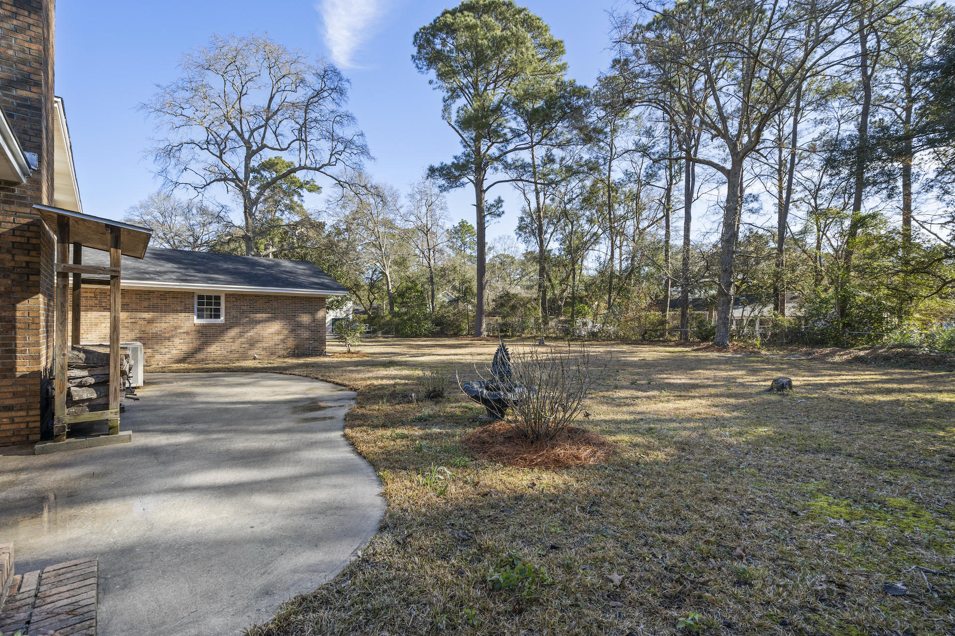 1449 Bacons Bridge Road Summerville, SC 29485 - Photo 34 of 38 SDH02250