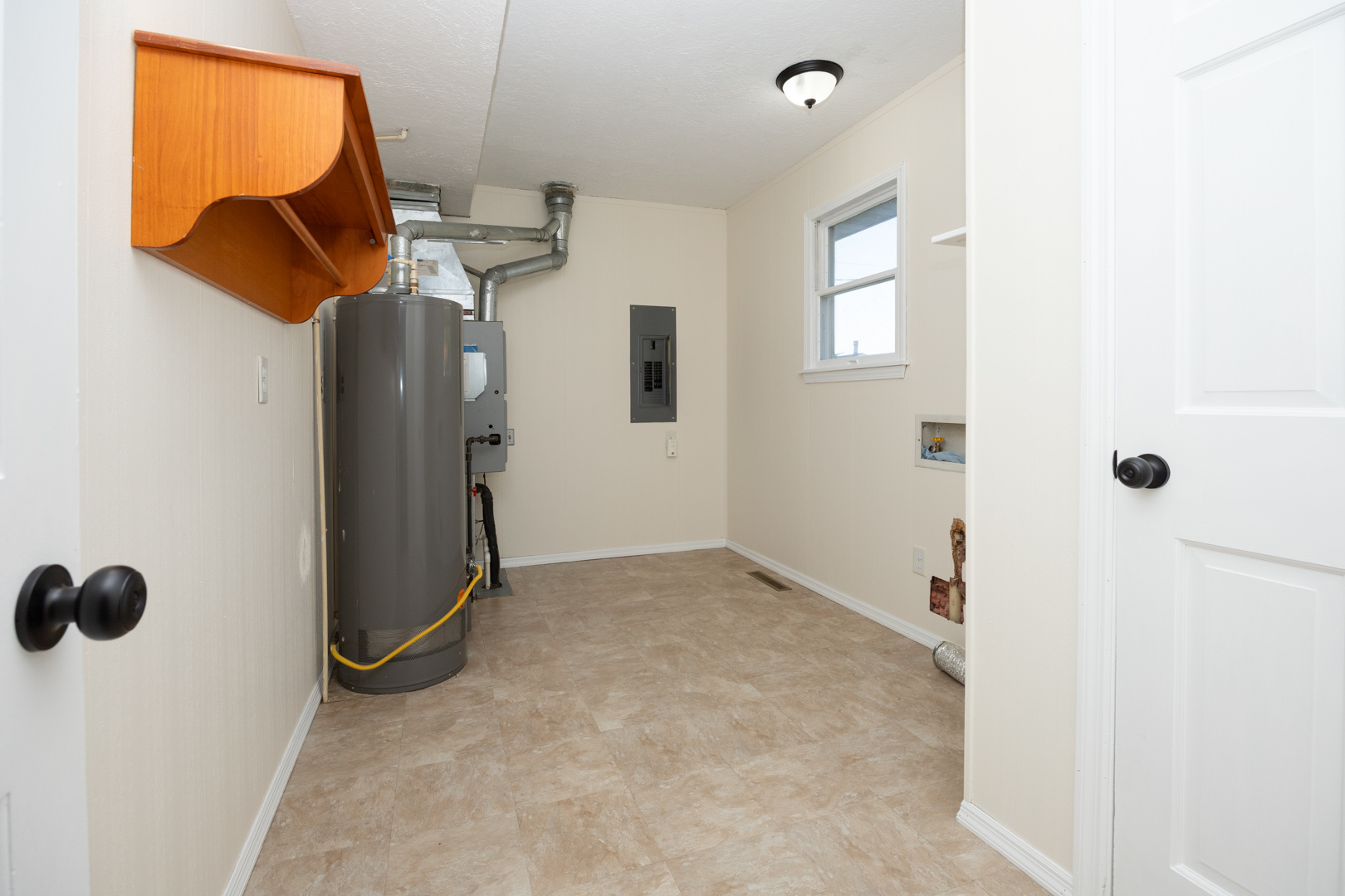 17487 Walden Road Hudson, IL 61748 - Photo 15 of 45 Gallery Image 15