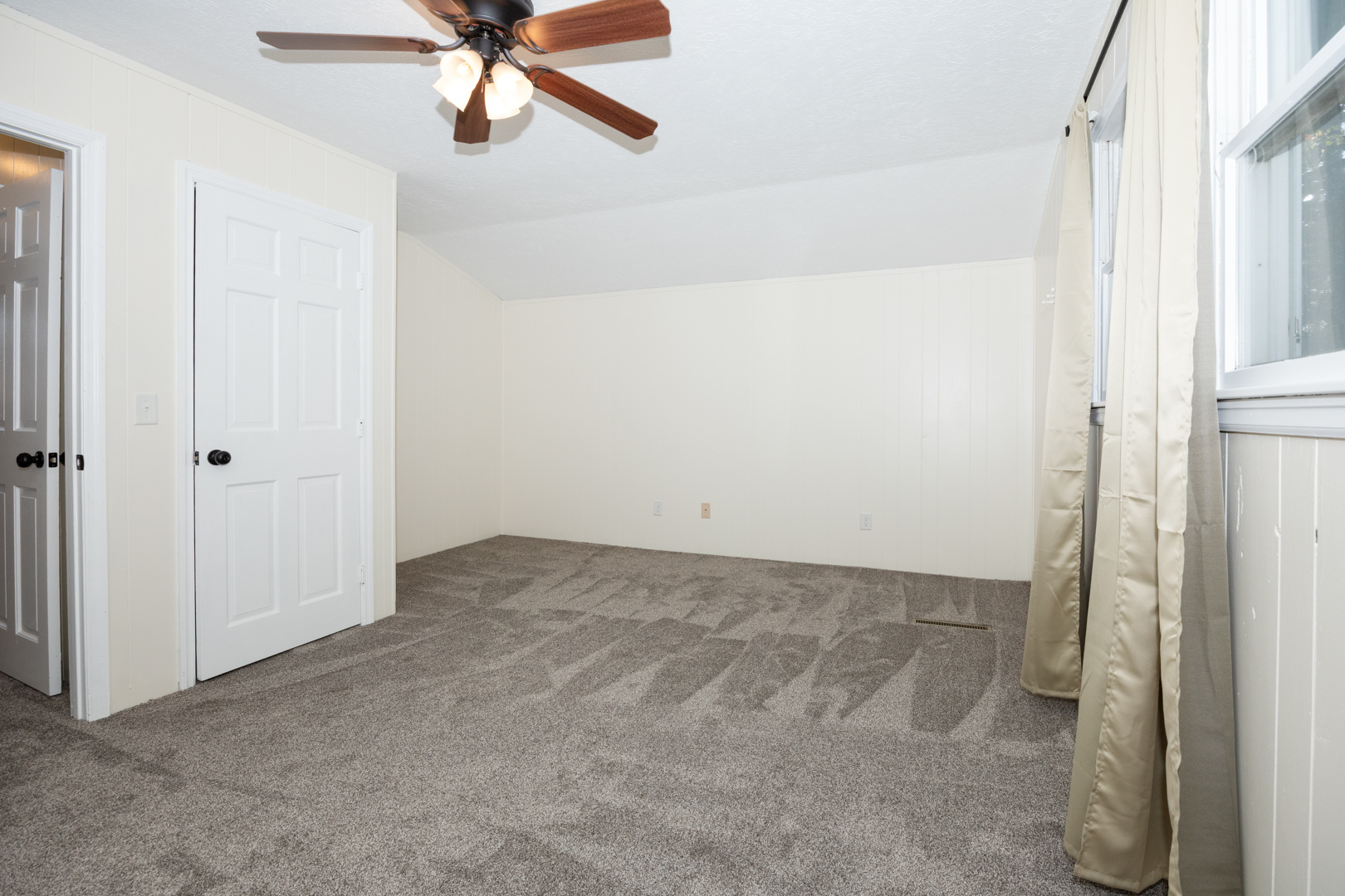 17487 Walden Road Hudson, IL 61748 - Photo 24 of 45 Gallery Image 24