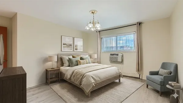 $2,200 | 8936 North Parkside Avenue, Unit 311, Des Plaines, IL 60016