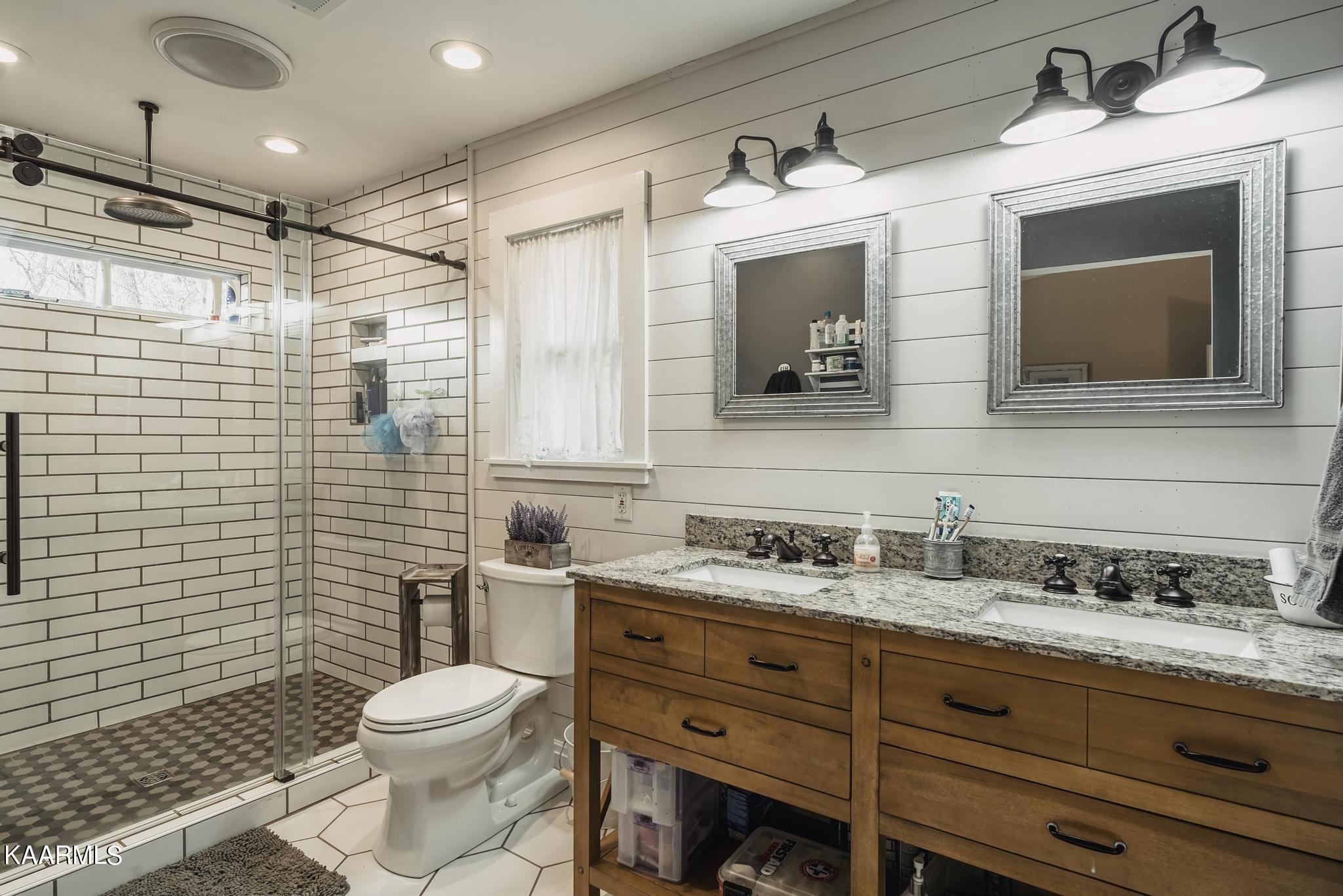 240 Bob Hollow Road Sevierville, TN 37876 - Photo 16 of 30 7R200145-HDR