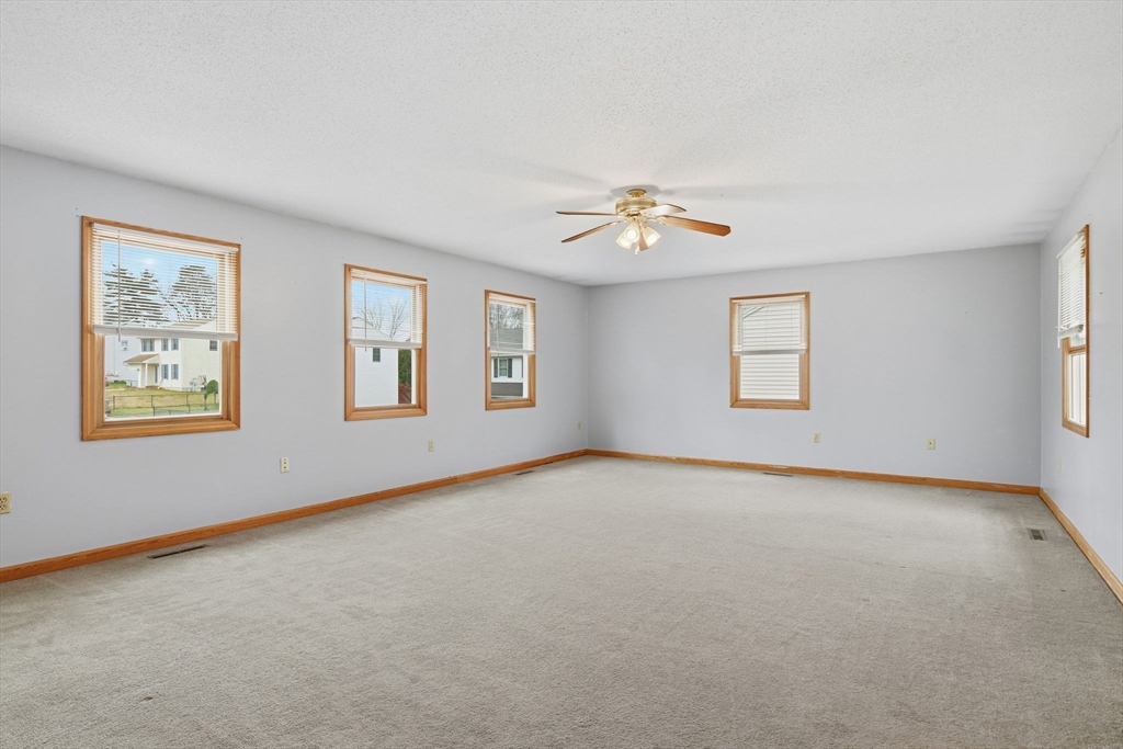 35 Lemnos Lane Springfield, MA 01119 - Photo 11 of 35