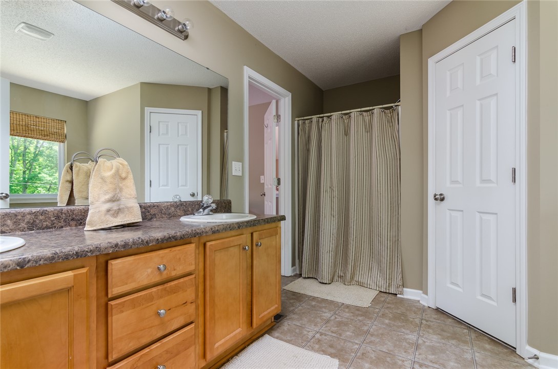 214 North Foxglove Road Westminster, SC 29693 - Photo 17 of 36 Gallery Image 17