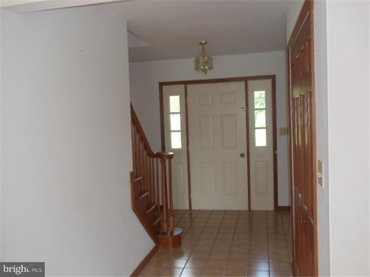 24 Balthaser Road Sinking Spring, PA 19608 - Photo 9 of 17 Foyer