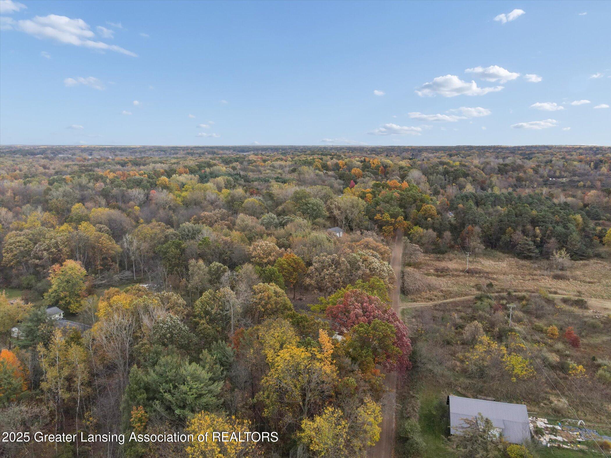 9595 East State Road Haslett, MI 48840 - Photo 41 of 47 44-9595-State-Rd-WindowStill-Photography