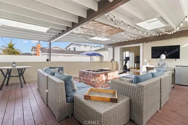 $6,250 | 1205 Manzanita Lane, Manhattan Beach, CA 90266