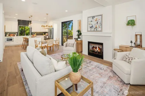 $1,189,000 | 12414 Northeast 72nd Street, Kirkland, WA 98033