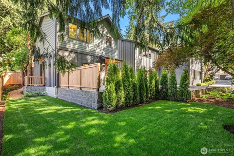 $1,189,000 | 12414 Northeast 72nd Street, Kirkland, WA 98033