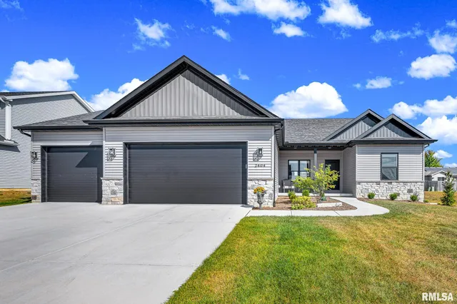 $419,000 | 2404 Boulder Drive, Normal, IL 61761
