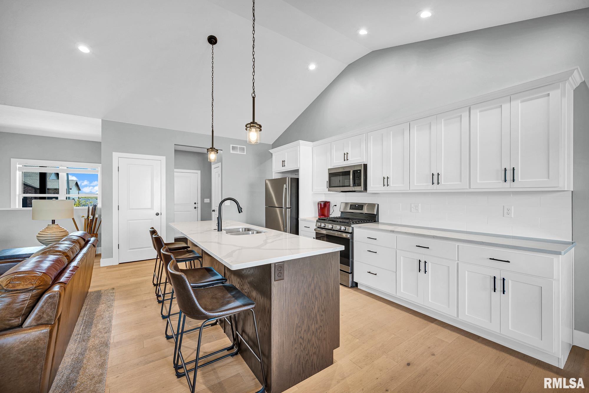 2404 Boulder Drive Normal, IL 61761 - Photo 16 of 46