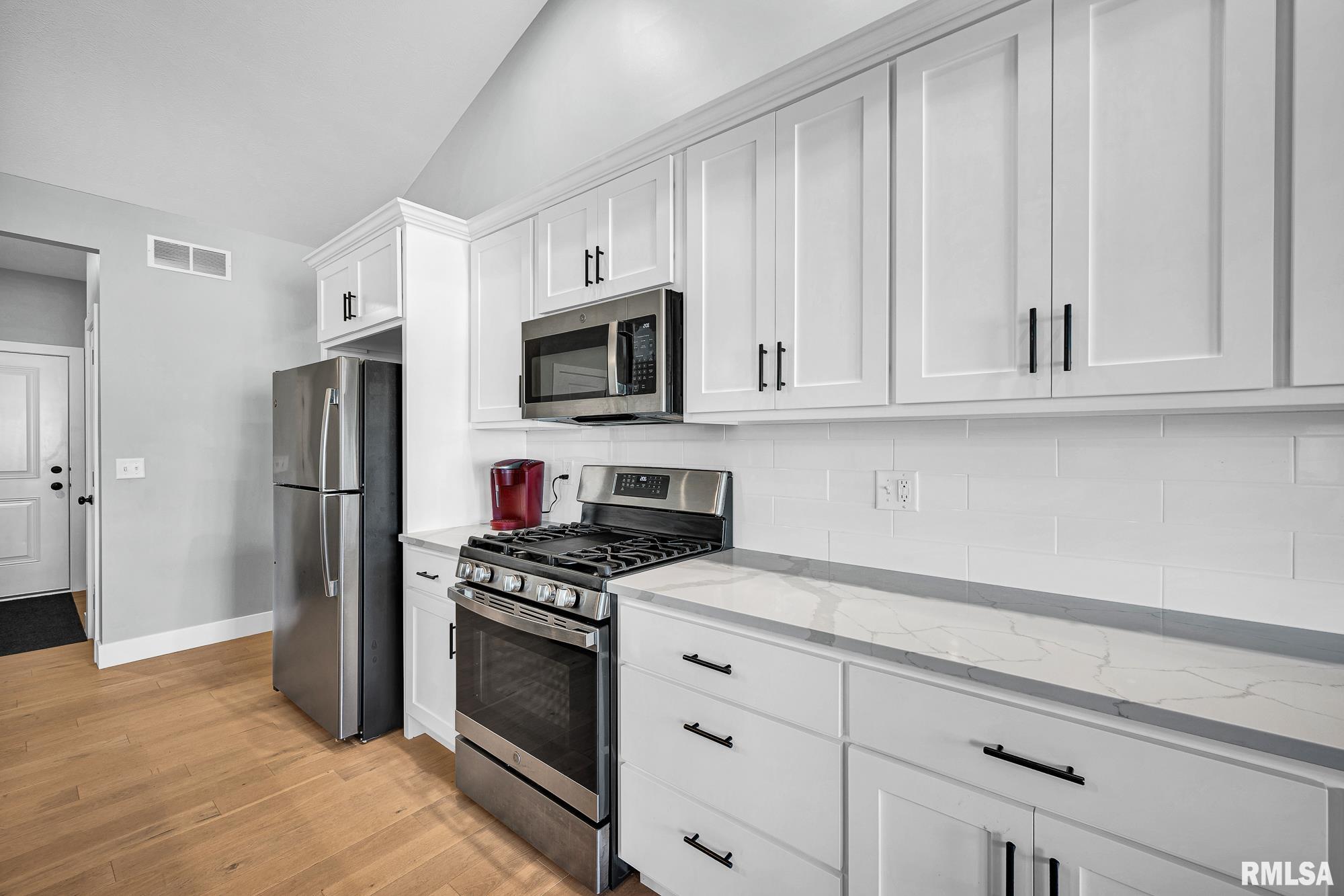 2404 Boulder Drive Normal, IL 61761 - Photo 17 of 46