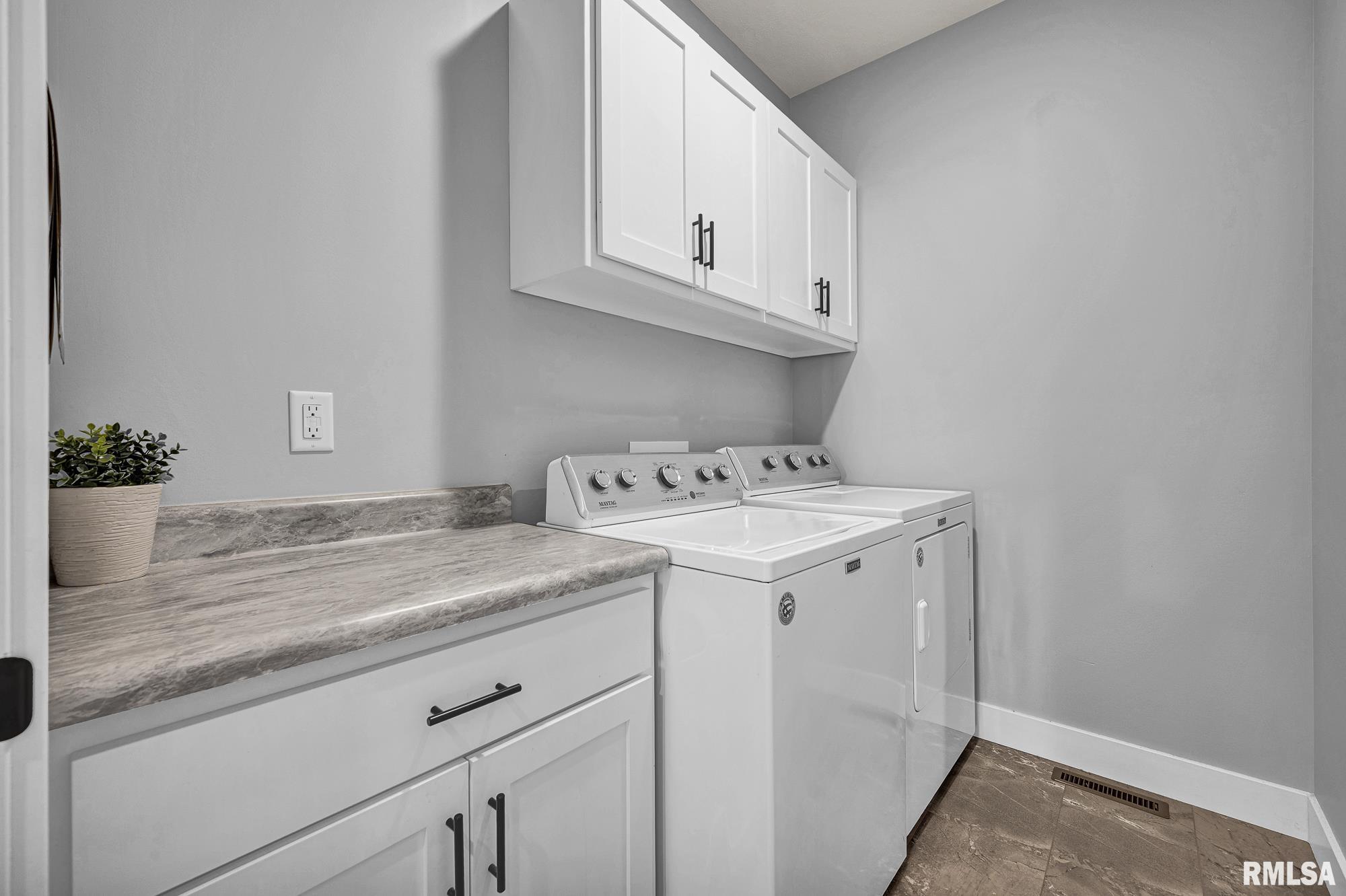 2404 Boulder Drive Normal, IL 61761 - Photo 29 of 46