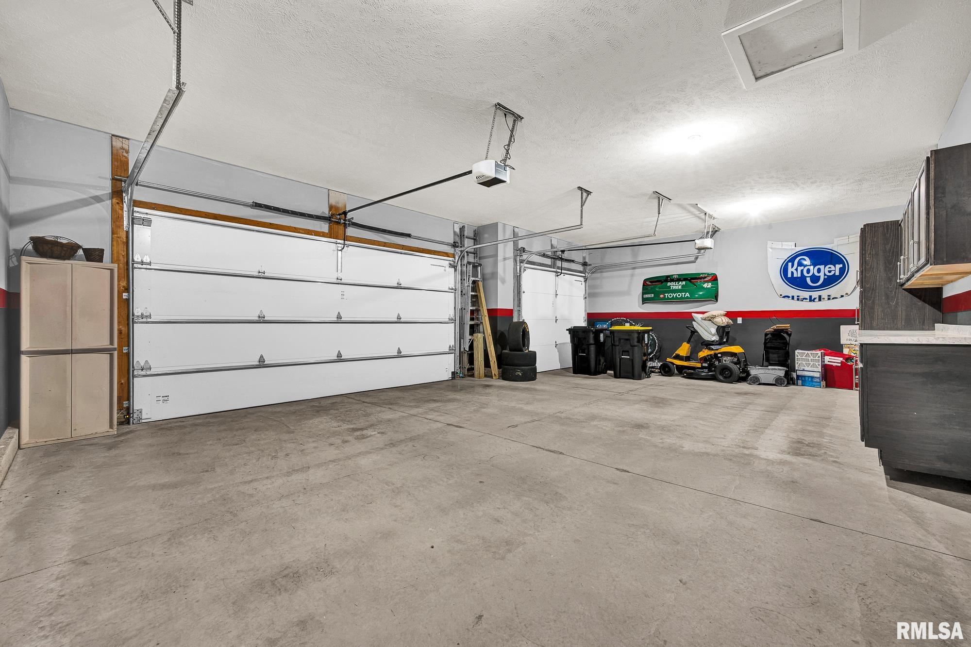 2404 Boulder Drive Normal, IL 61761 - Photo 31 of 46