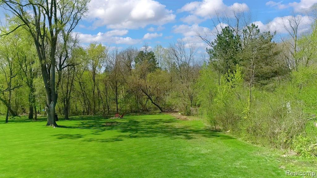 3248 Hickory Lawn Road Rochester Hills, MI 48307 - Photo 24 of 25