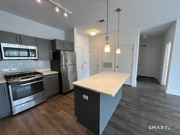 $3,715 | 112 A Southfield Avenue, Unit 316, Stamford, CT 06902
