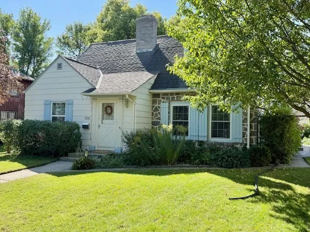 $259,900 | 506 East 2nd Street, Redwood Falls, MN 56283