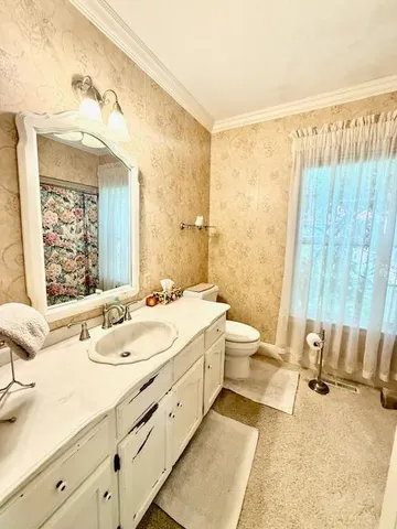 $259,900 | 506 East 2nd Street, Redwood Falls, MN 56283