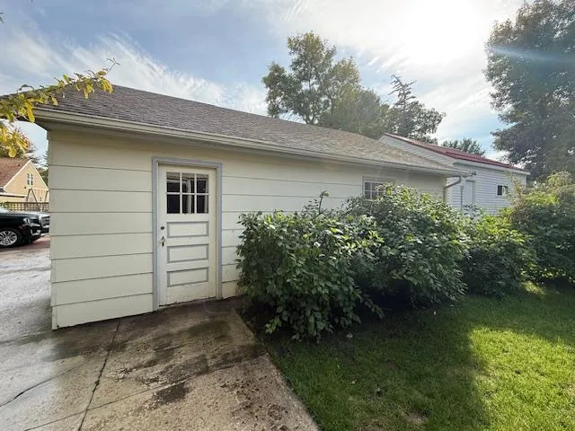 $259,900 | 506 East 2nd Street, Redwood Falls, MN 56283
