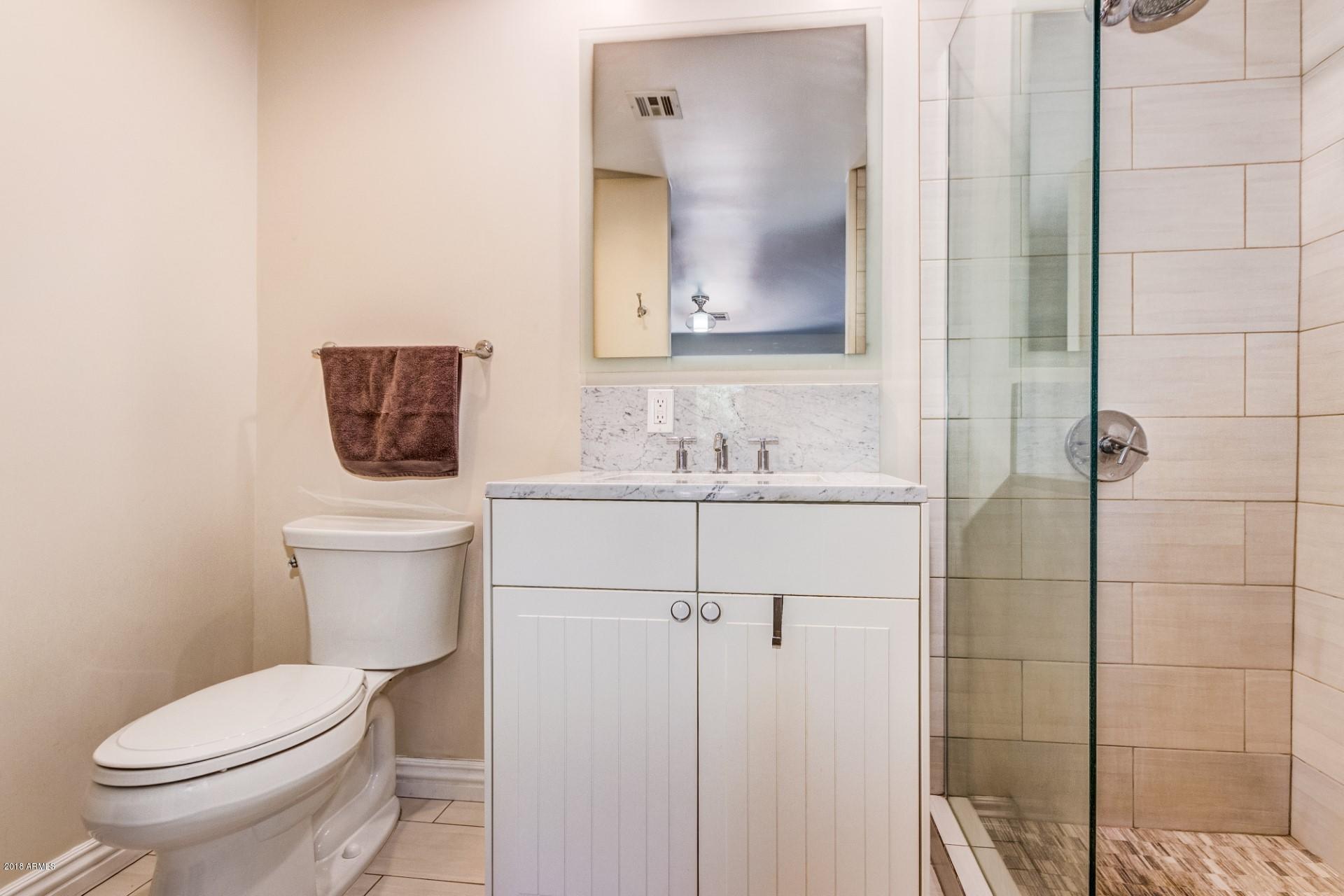1318 East Almeria Road Phoenix, AZ 85006 - Photo 13 of 35 75c3cd099f47c860933bc0ecad1e6f8b