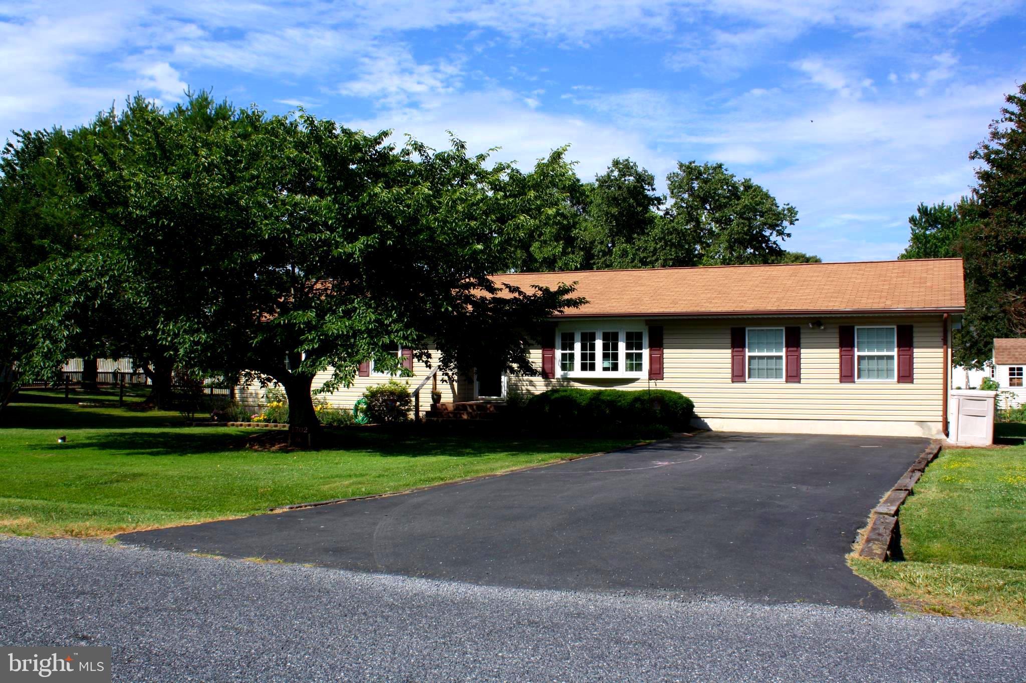 1702 Chester Road Chester, MD 21619 - Photo 20 of 28 Exterior (Front)